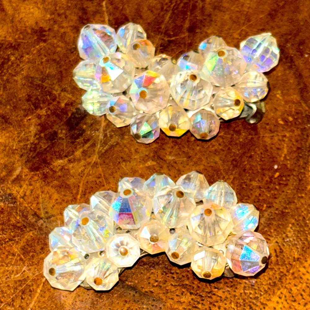 Vintage Aurora Borealis Crystal Cluster Clip On Earrings Clear Iridescent